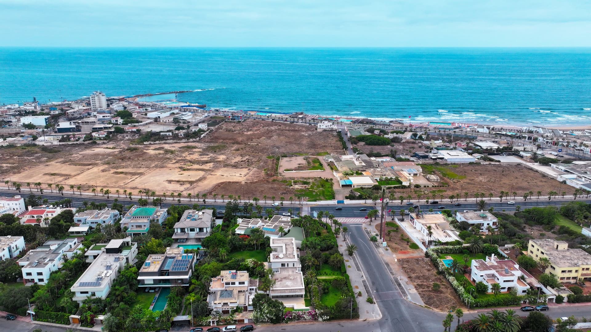 La Corniche — 115 000 sq/m